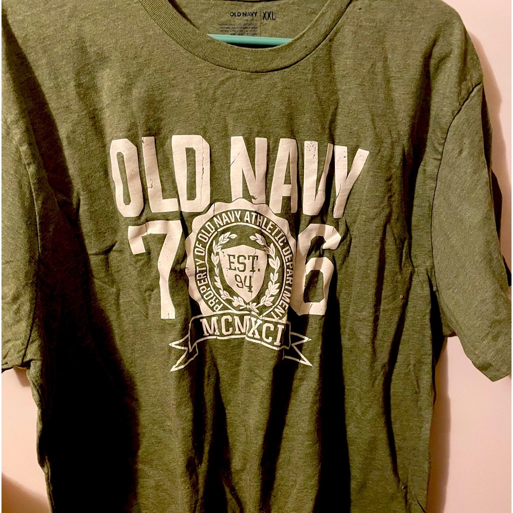 Old navy shirt size xxl